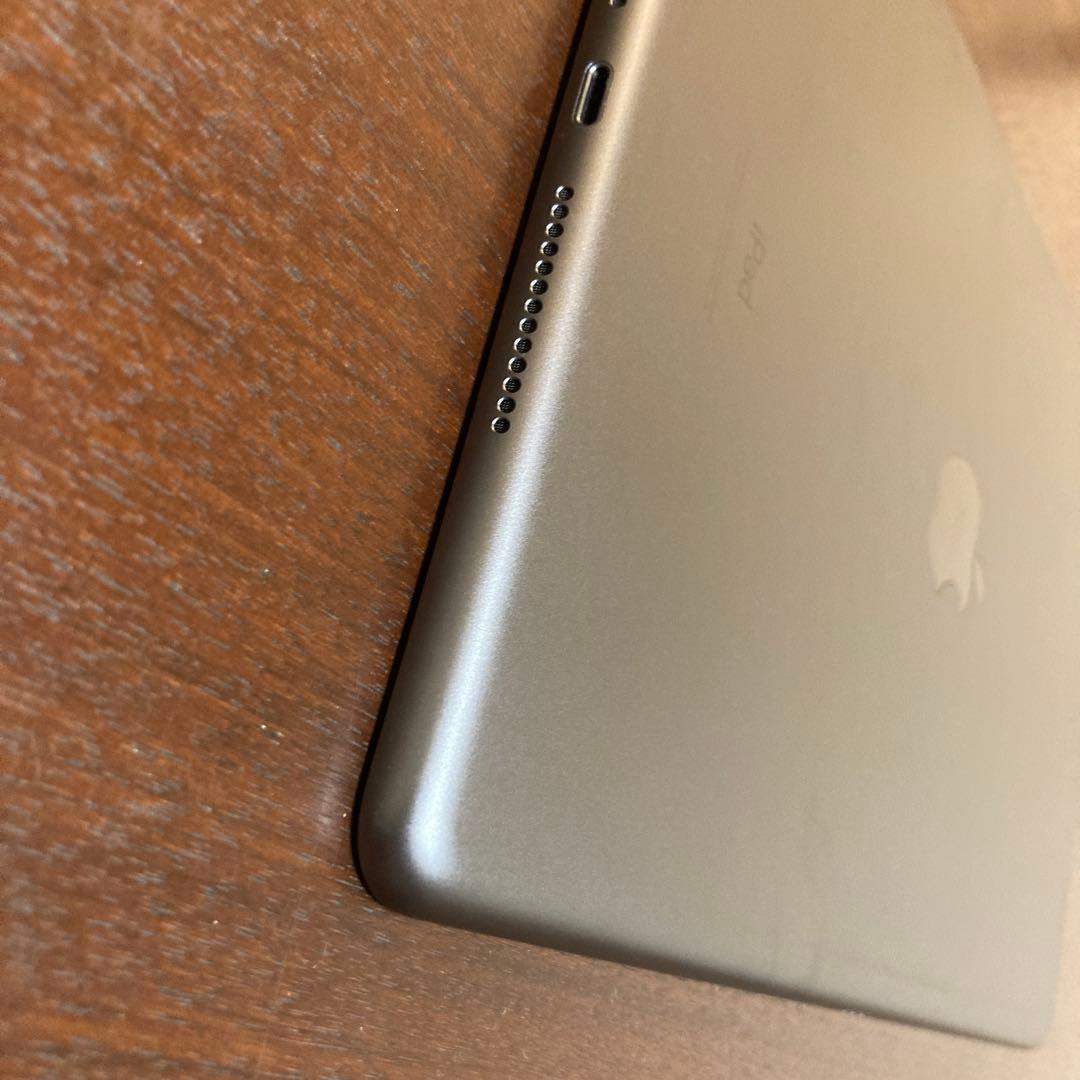 Apple iPad 第9世代 10.2インチ 本体　スペースグレー