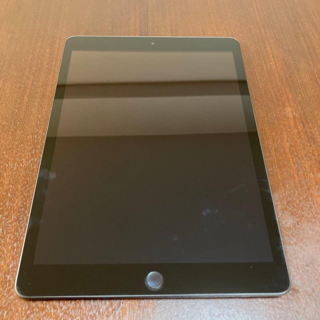 Apple iPad 第9世代 10.2インチ 本体　スペースグレー