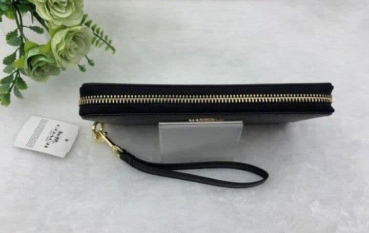 新品未使用コーチ長財布ブラックロングジップストラップ付きレディースメンズ送料無料