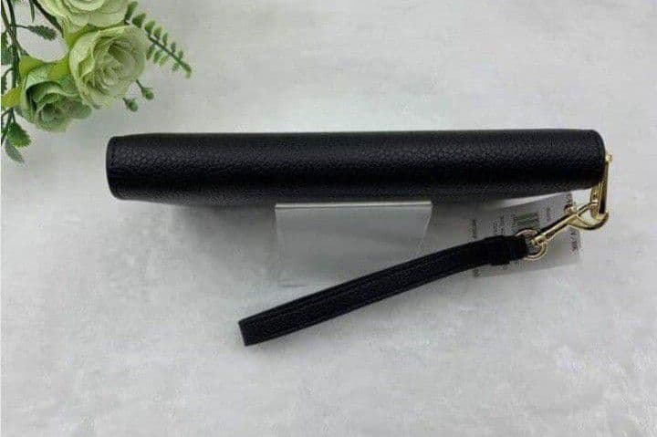 新品未使用コーチ長財布ブラックロングジップストラップ付きレディースメンズ送料無料