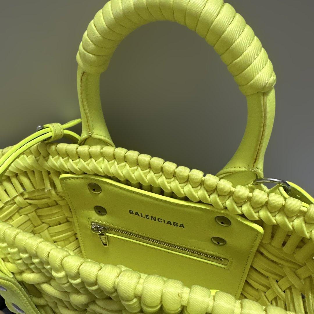 バレンシアガ　ビストロ　イエロー