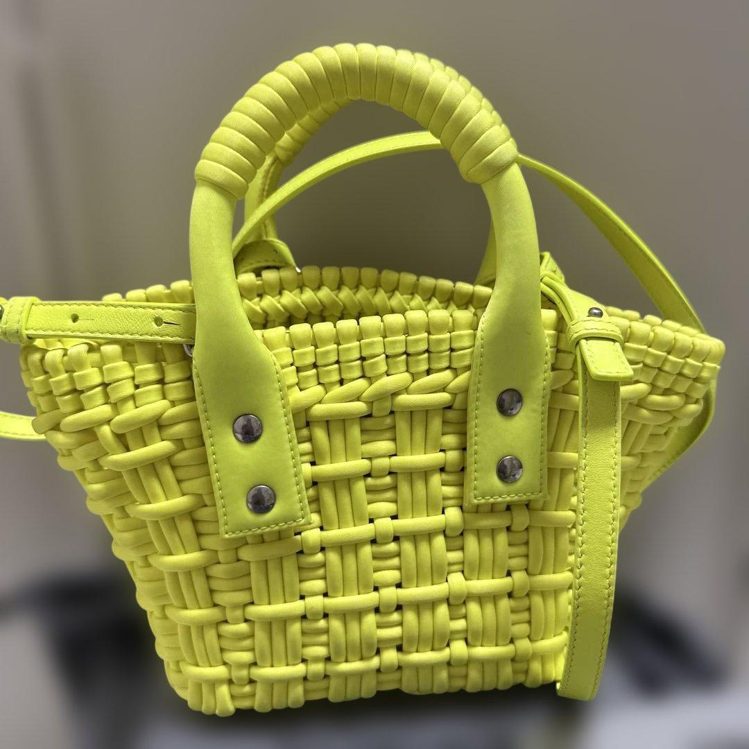 バレンシアガ　ビストロ　イエロー