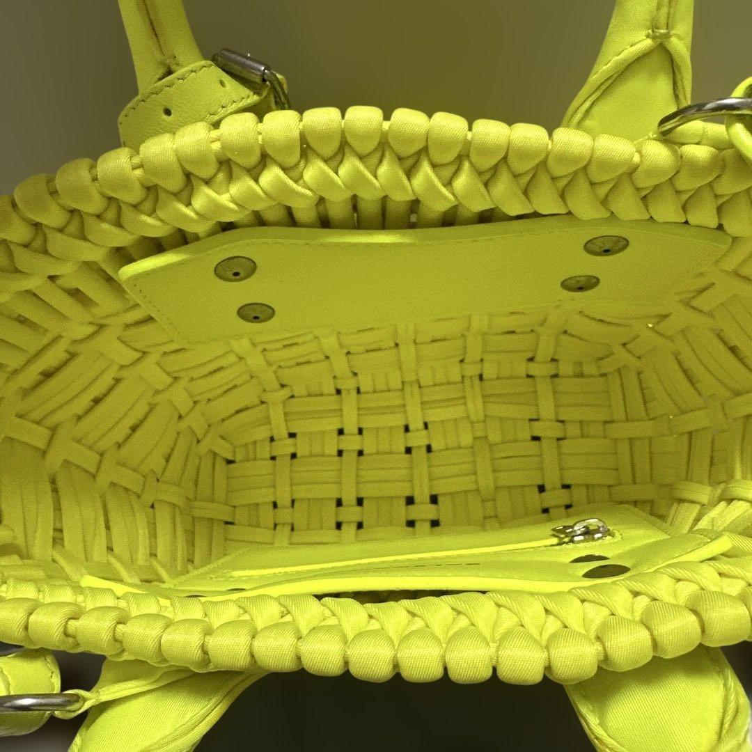 バレンシアガ　ビストロ　イエロー