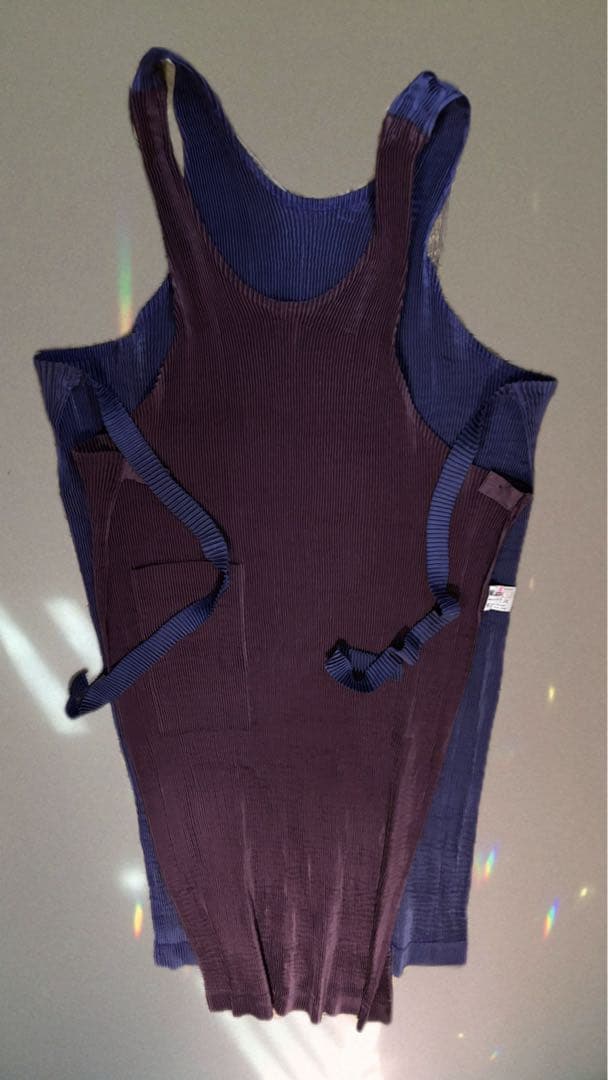 プリーツプリーズ イッセイミヤケ 変形エプロンワンピース パープル