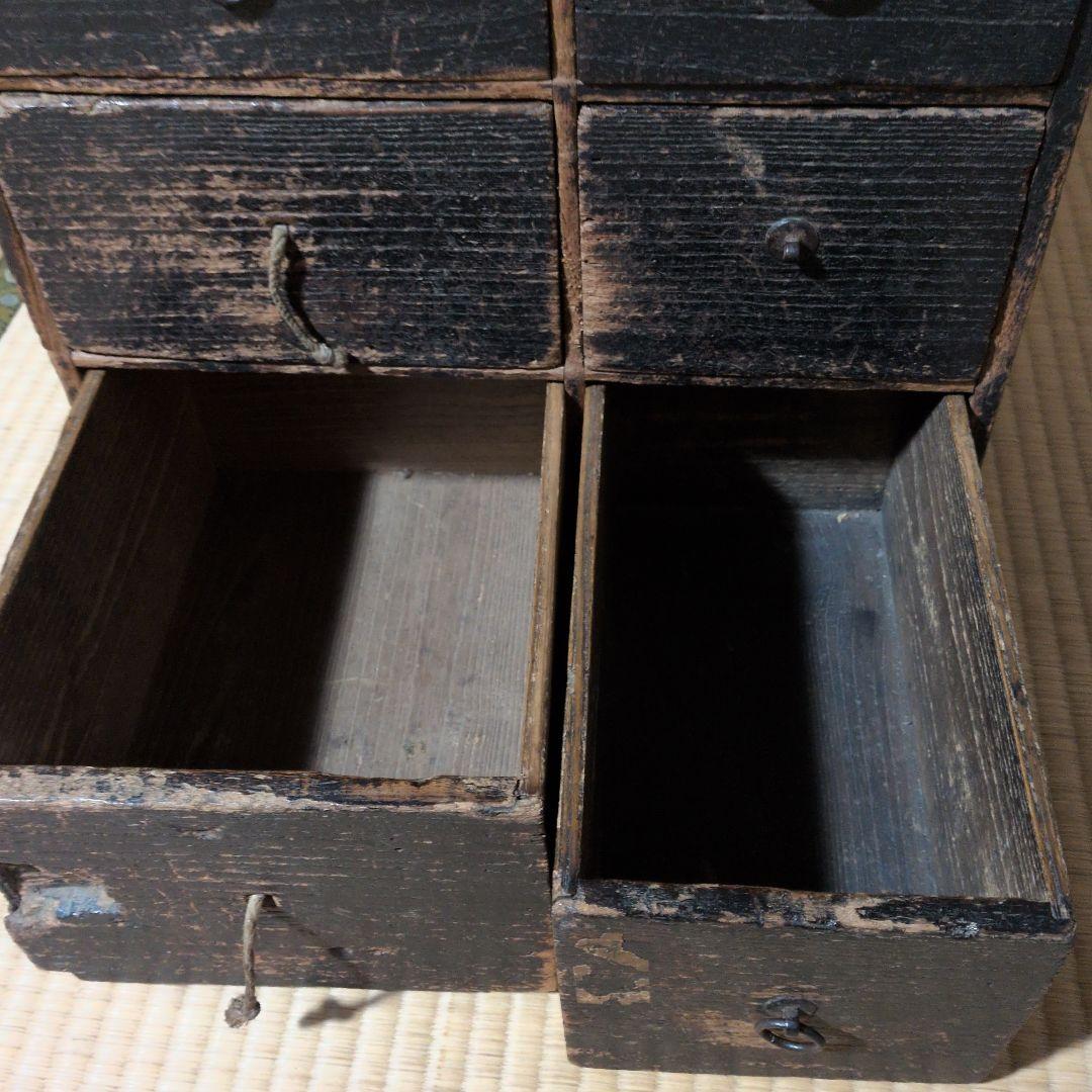 推定昭和初期　黒い木製6引き出しタンス