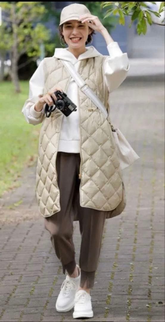 新品 未使用 UNFILO×TAION キルティングダウンジレ ベージュ S