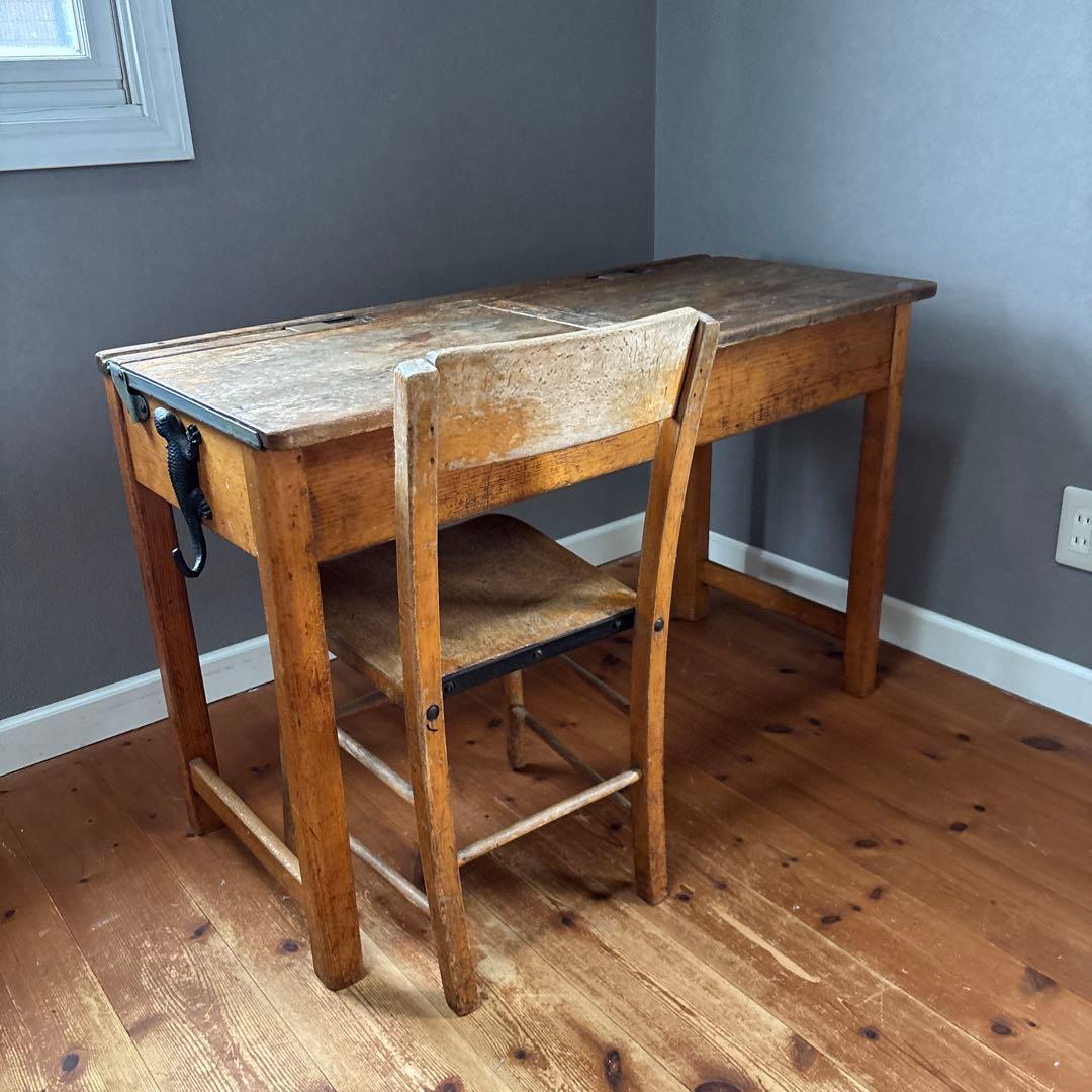 アンティーク　レア！　雰囲気あるスクールデスク　机