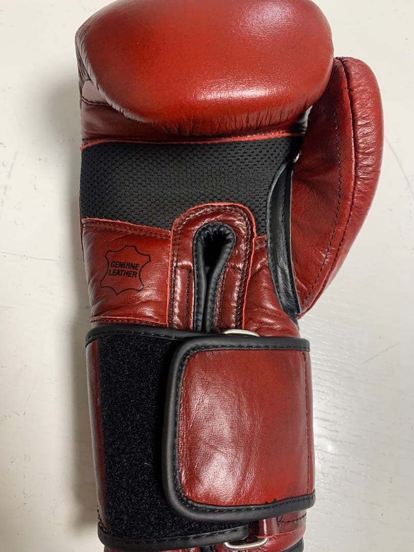 新品未使用 TITLE ボクシンググローブ 赤　12オンズ