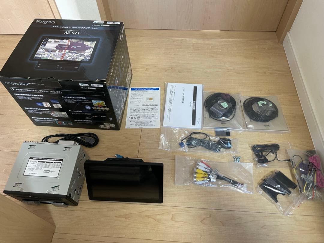 【美品】Regeo AZ-921 9型 2021年 カーナビ 地デジ フルセグ