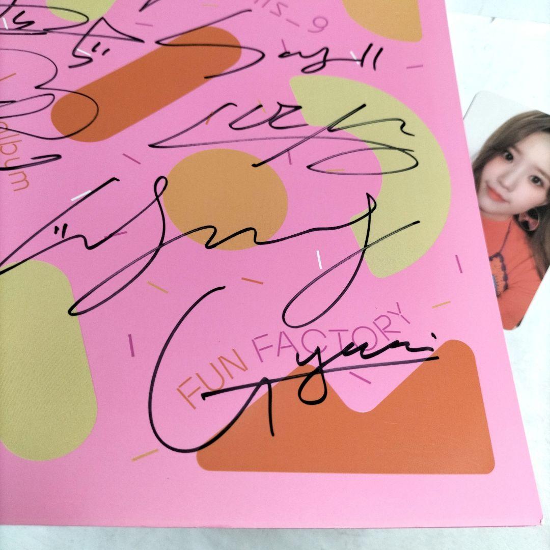 28000⭐メンバー本人⭐全員サイン入り⭐fromis_9⭐2トレカ付き⭐