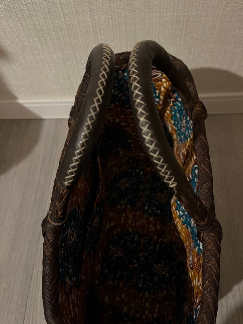 山葡萄　アフリカンプリント内装