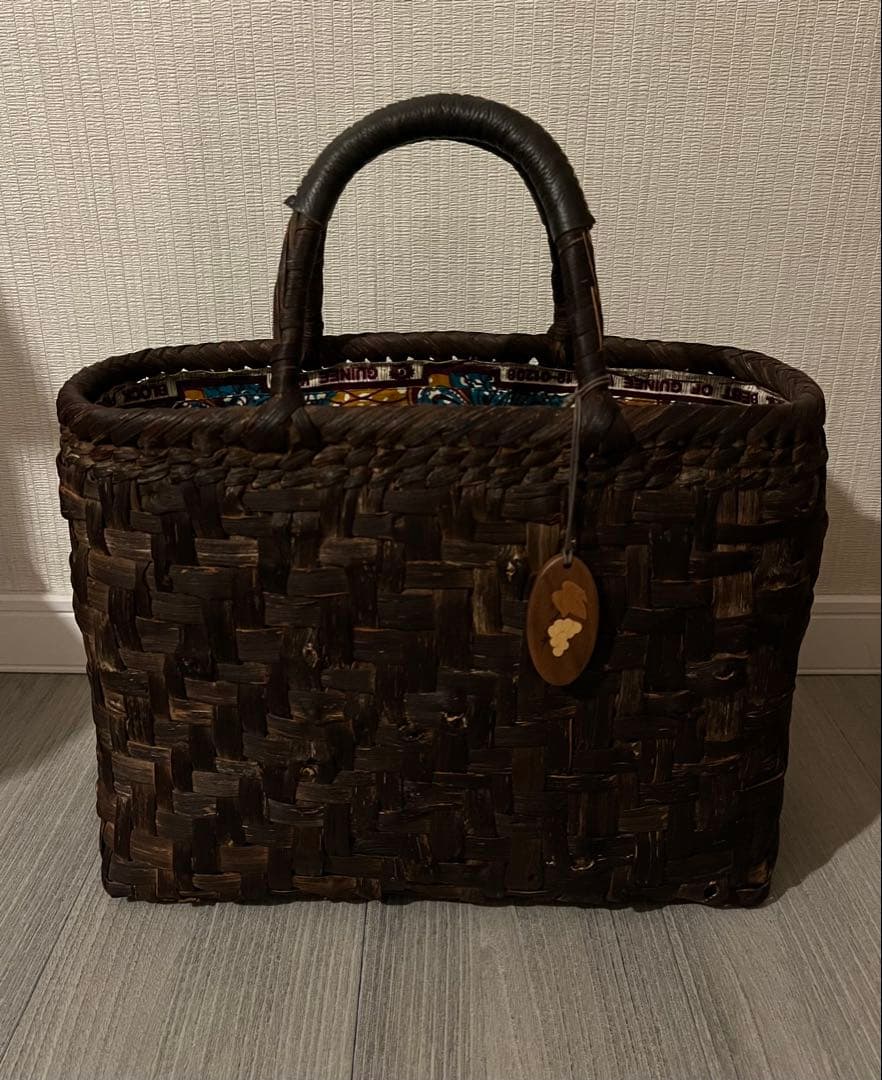 山葡萄　アフリカンプリント内装