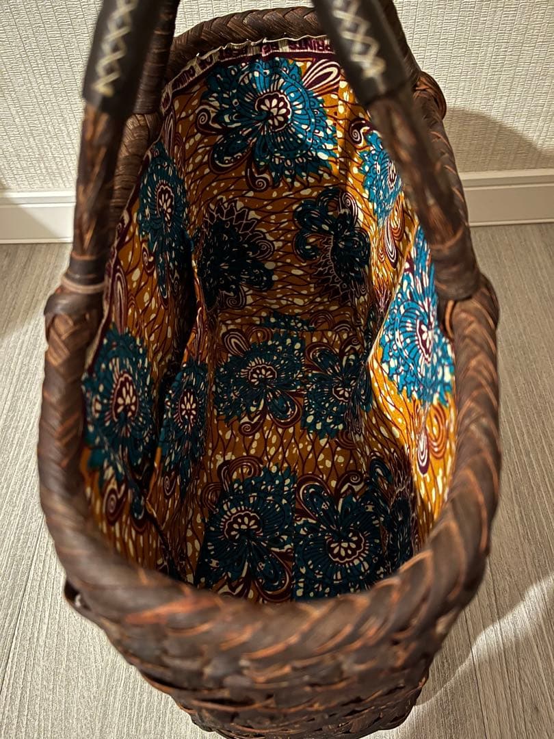 山葡萄　アフリカンプリント内装