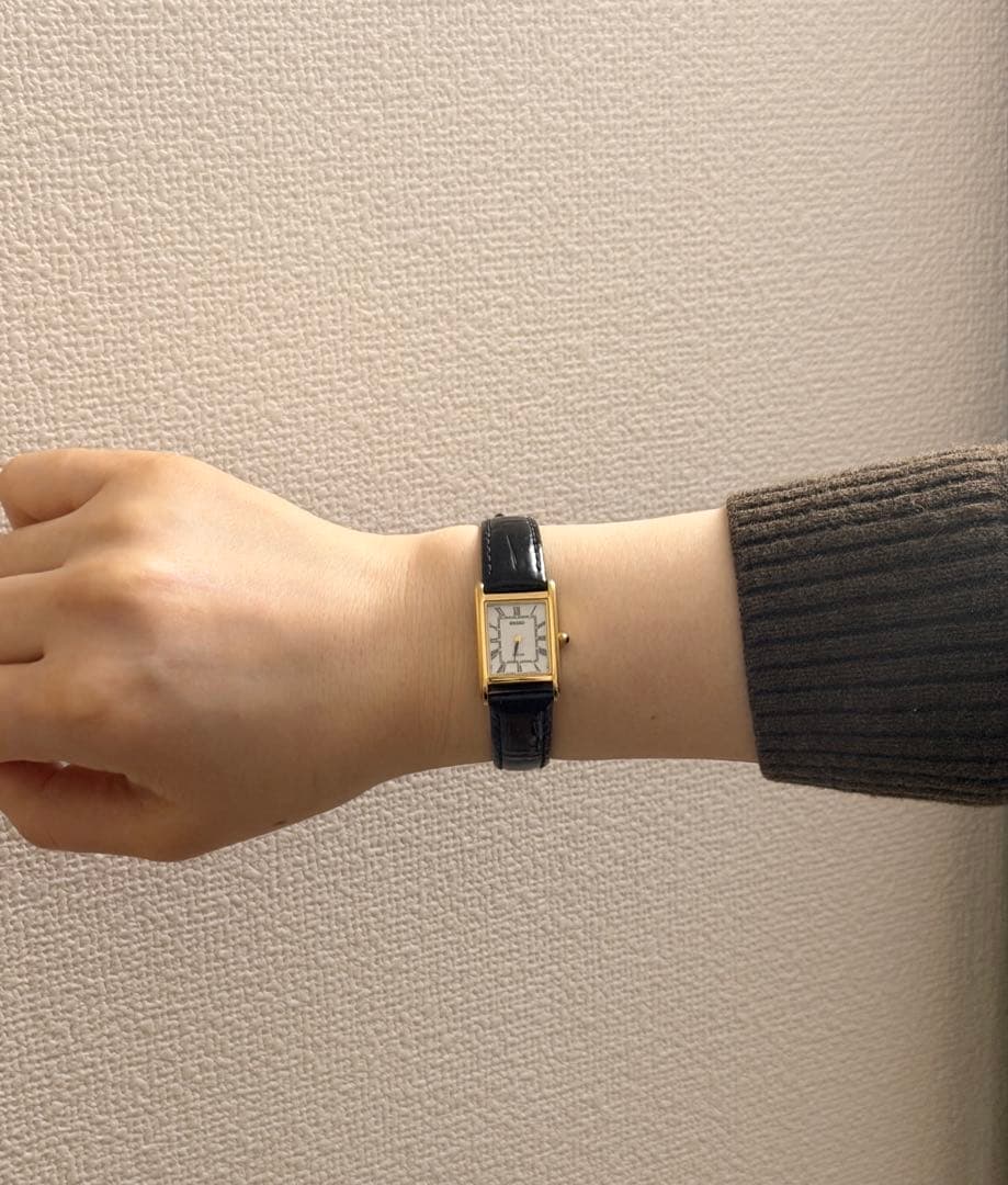 【美品】SEIKO セイコーソーラー SOLAR V115 レディース ゴールド