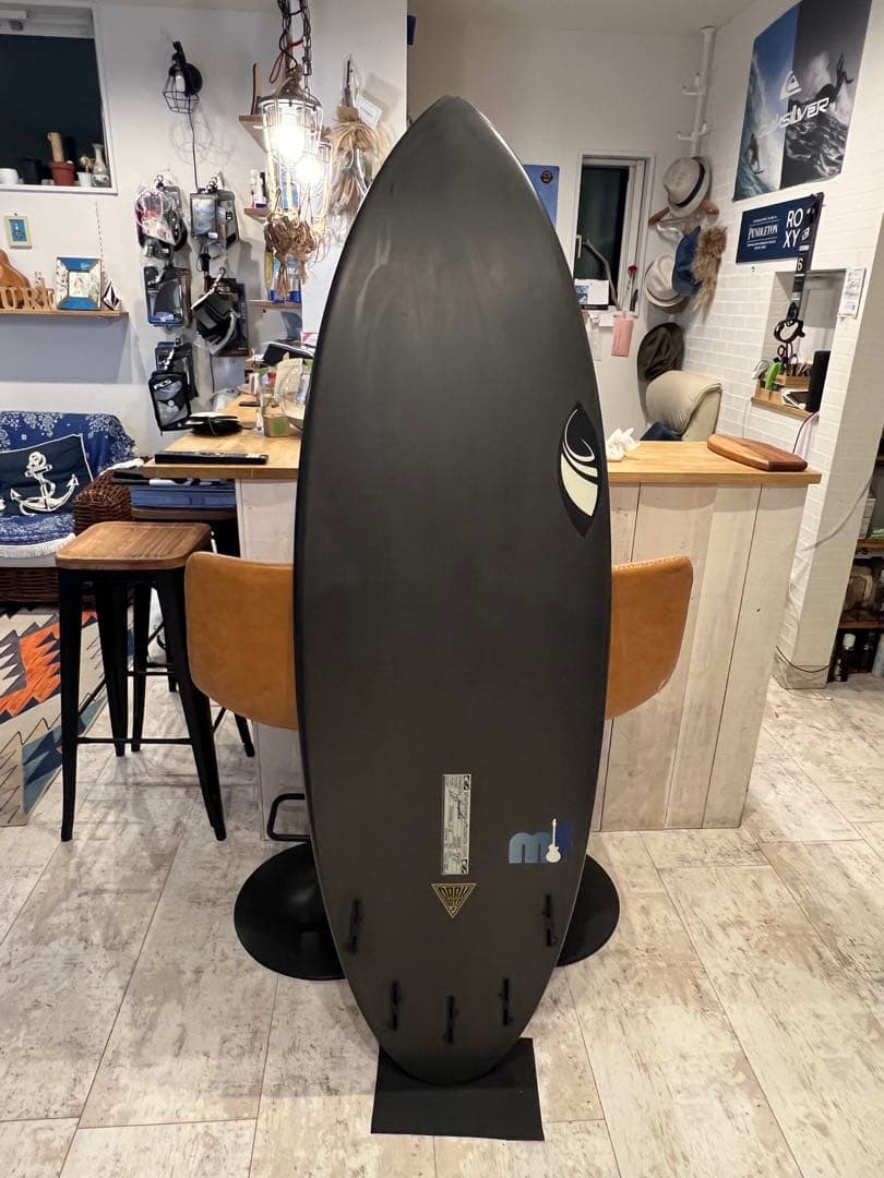 ザクザクシャープアイ carbonダークアーツMFモデル5,7” 31L