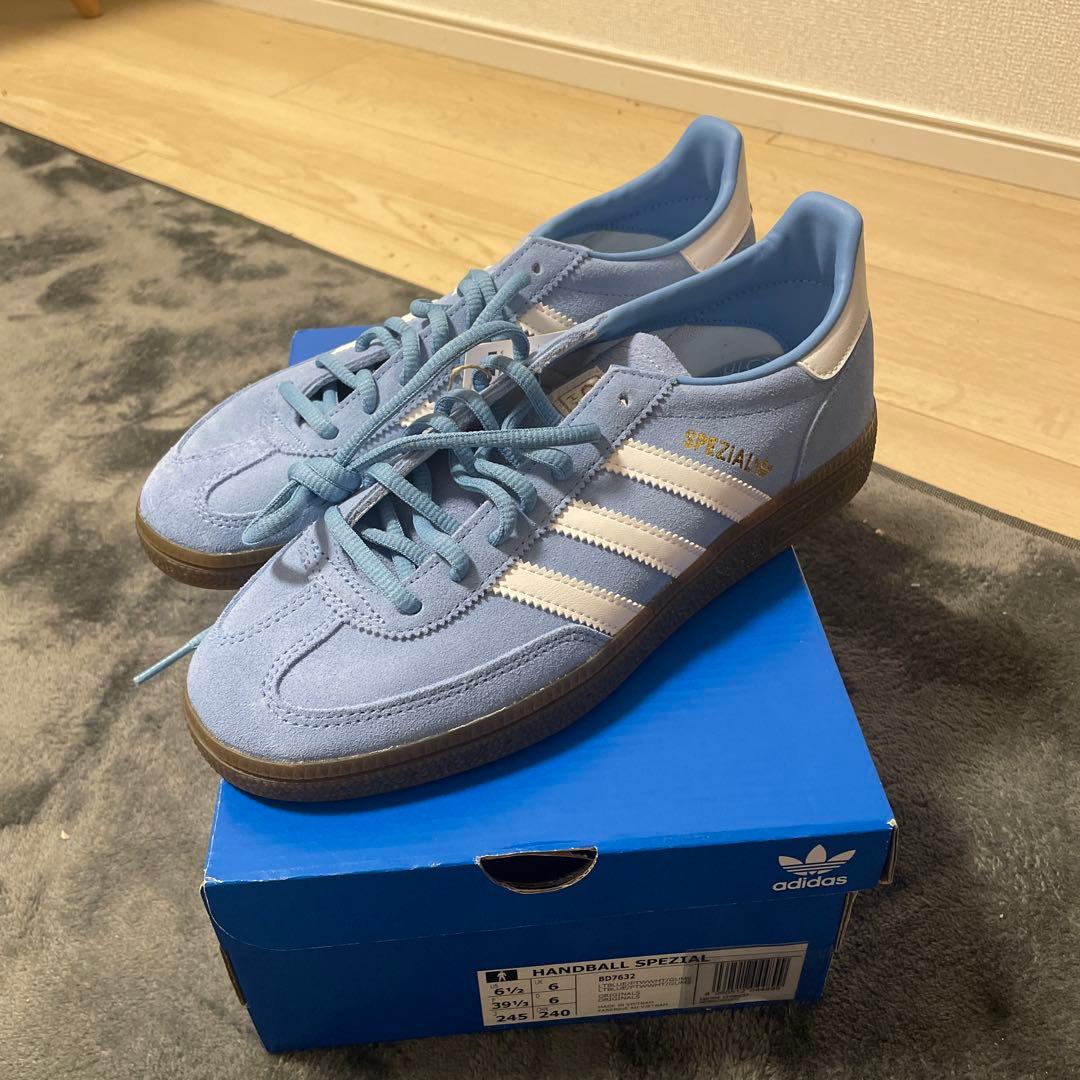adidas Handball Spezial ライトブルー