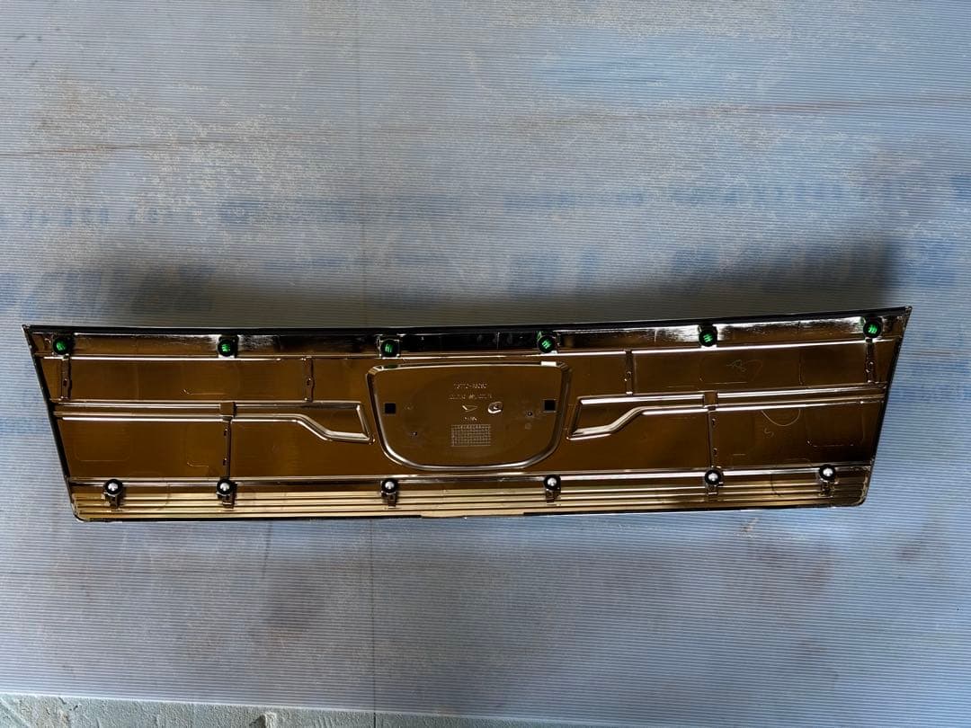 【限定出品11/11まで】ダイハツ アトレー s700v フロントグリル