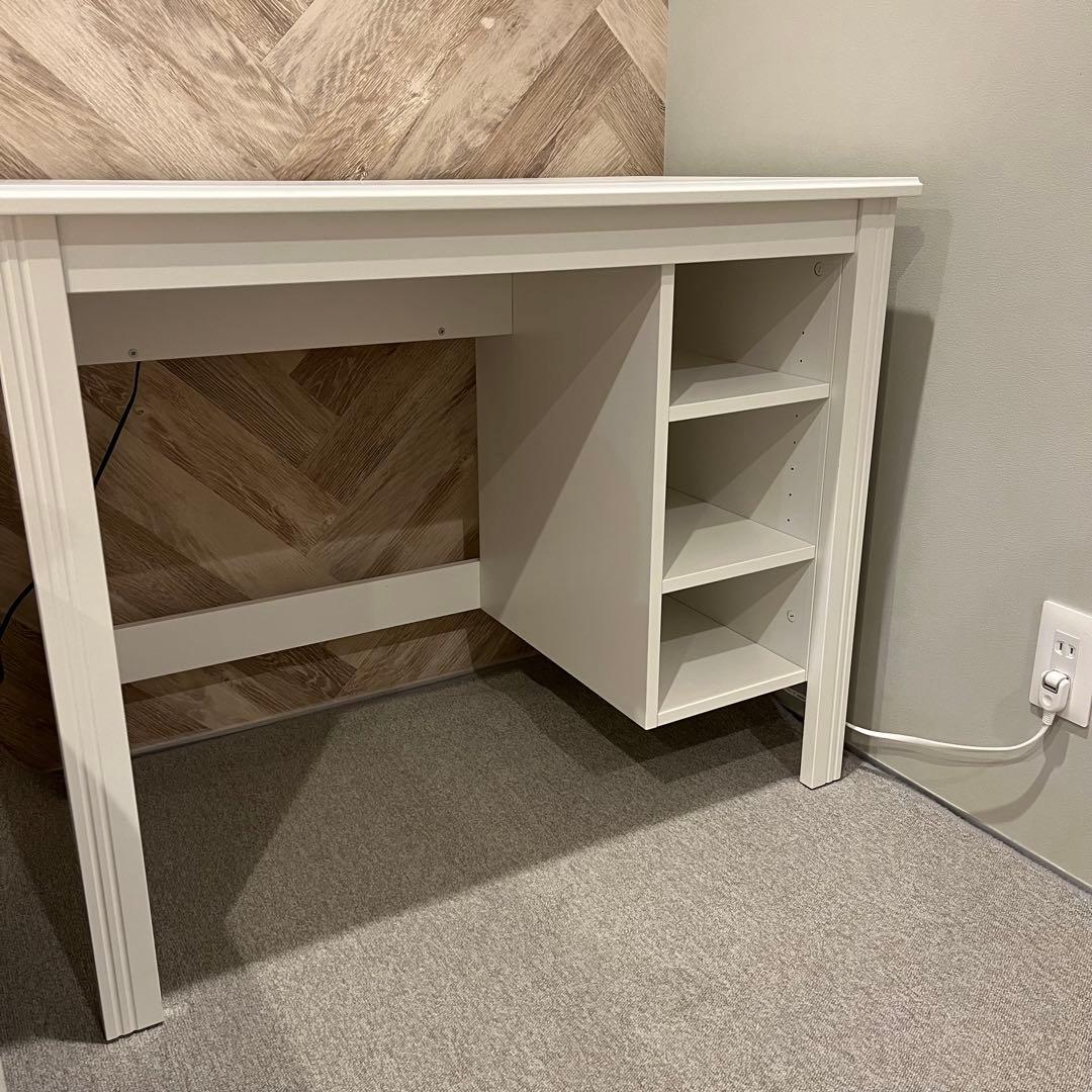 【IKEA】 ブルサリ デスク ホワイト