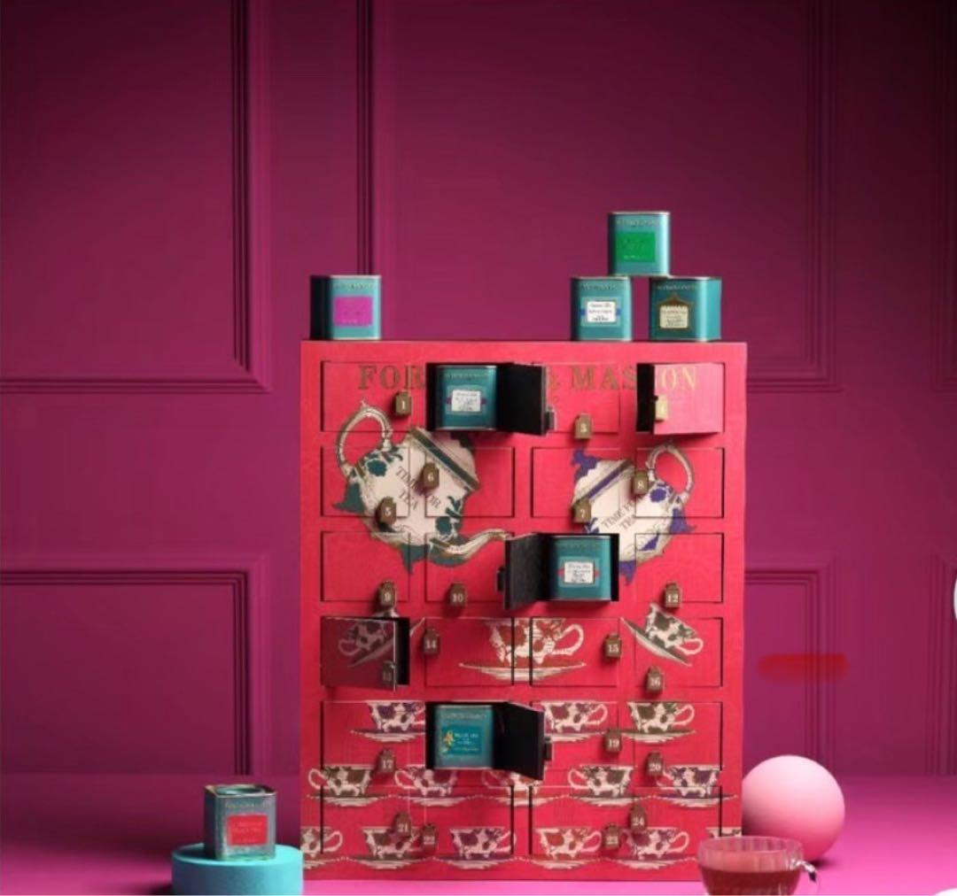 FORTNUM & MASON ティーアドベントカレンダー