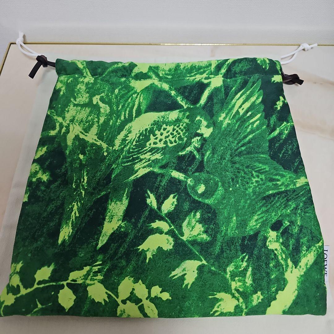 【新品　未使用　2024年】LOEWE　キャンバス　ポーチ