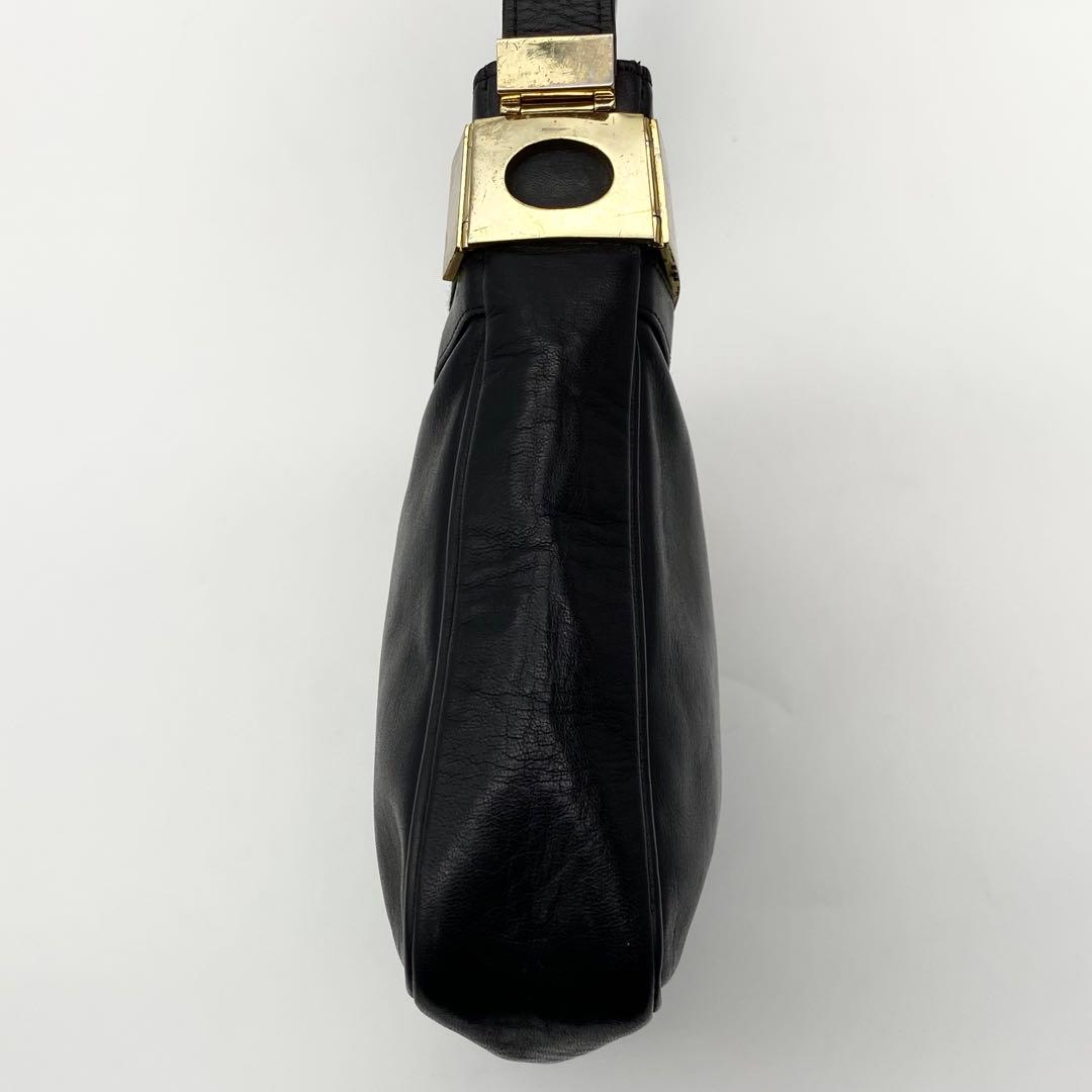 GUCCI ワンショルダーバッグ　シェリーライン　ブラック　レザー　ゴールド金具