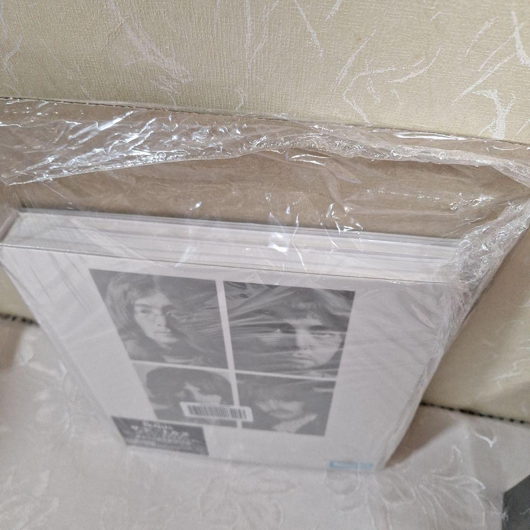 ザ・ビートルズ　ホワイト・アルバム　(スーパー・デラックス・エディション)