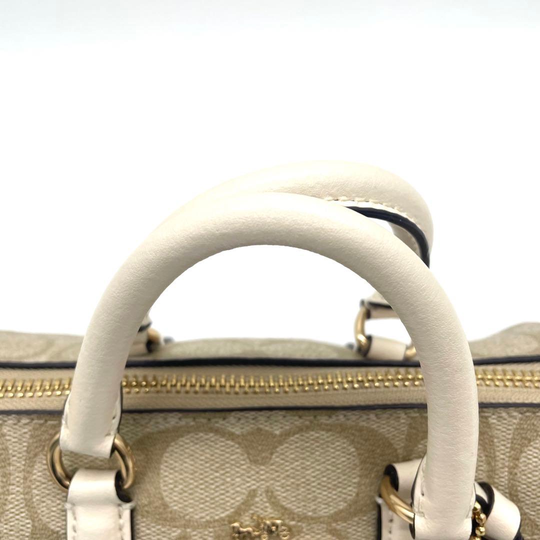 【未使用級】コーチ　2way バッグ　シグネチャー　PVC ホワイト　CK689