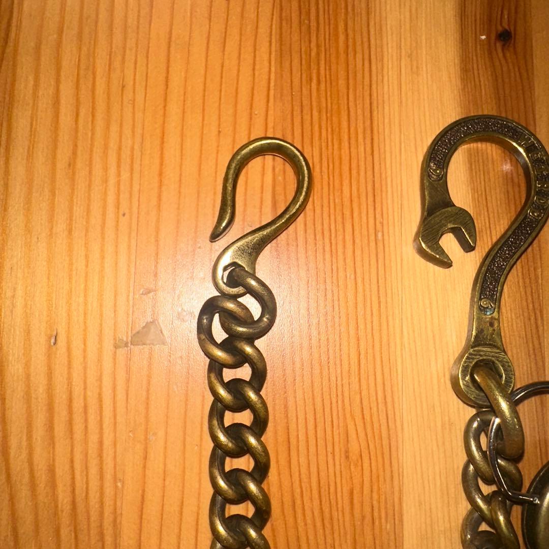 ゴールド ウォレットチェーン Rロゴ付き