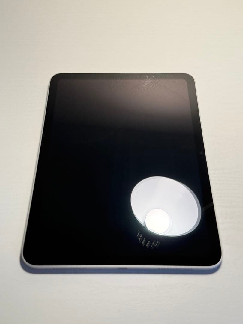 iPad Wi-Fiモデル 128GB - シルバー 本体 画面ひび割れあります