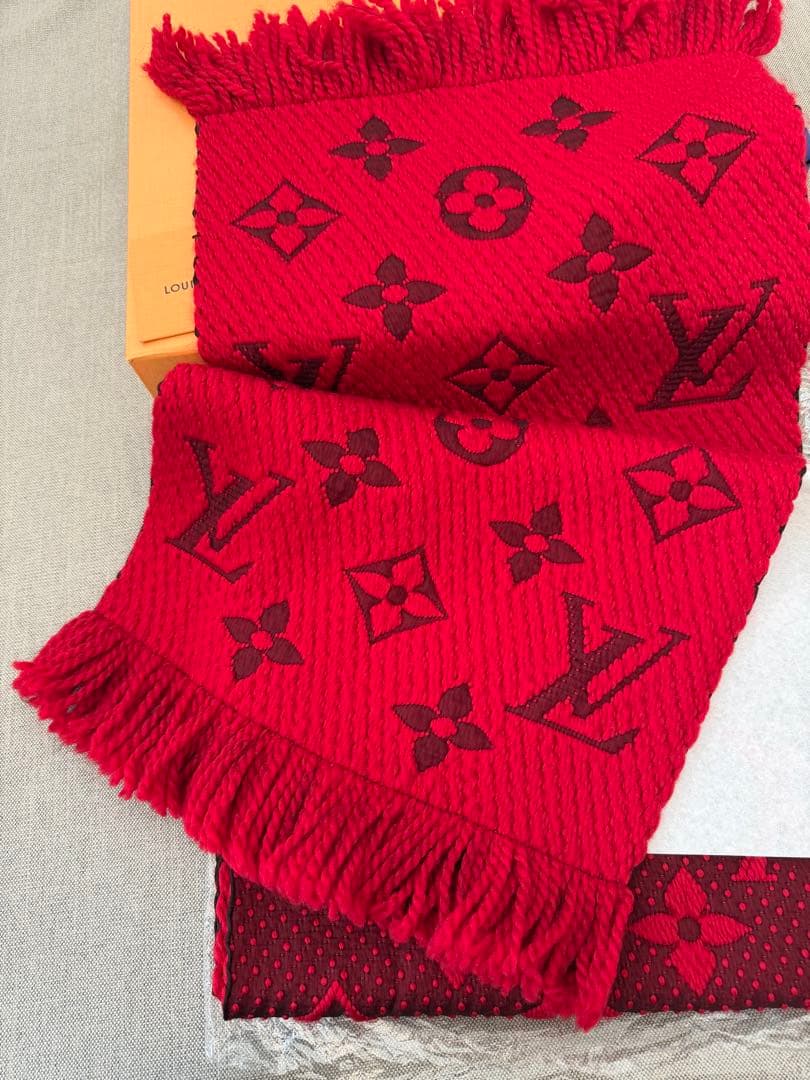 美品LOUIS VUITTON レッド マフラー