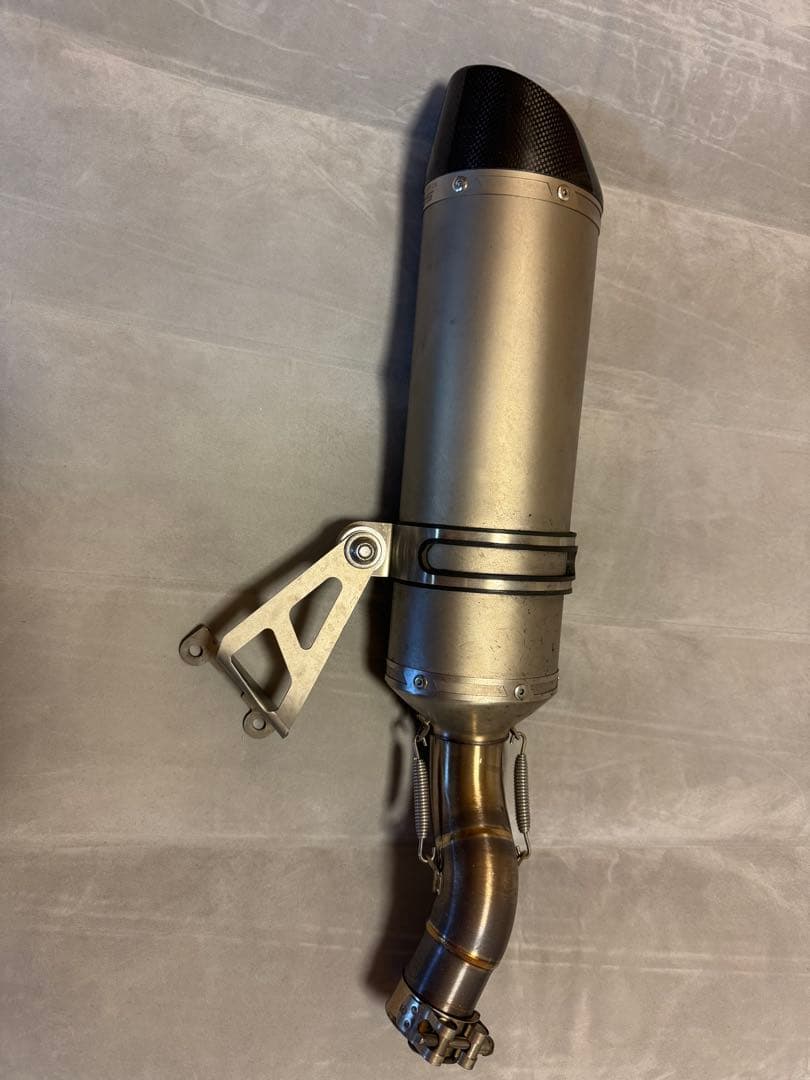 トライアンフ　スピードトリプル1050 SC Project マフラー