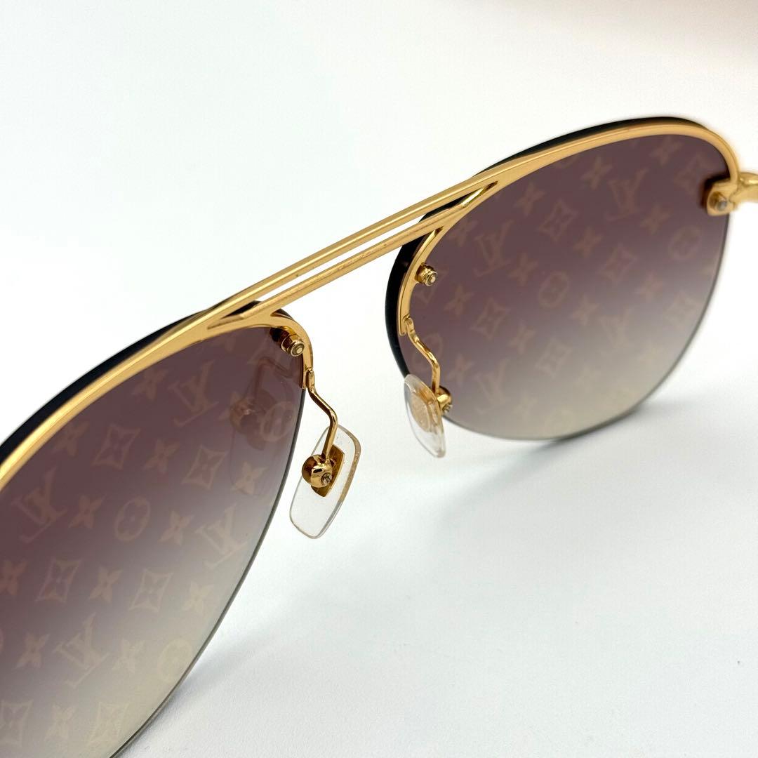 louis Vuittonルイヴィトン Z1020E サングラス 箱付き　メガネ