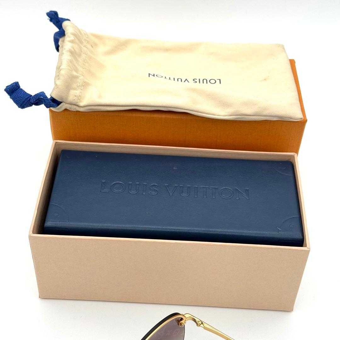 louis Vuittonルイヴィトン Z1020E サングラス 箱付き　メガネ