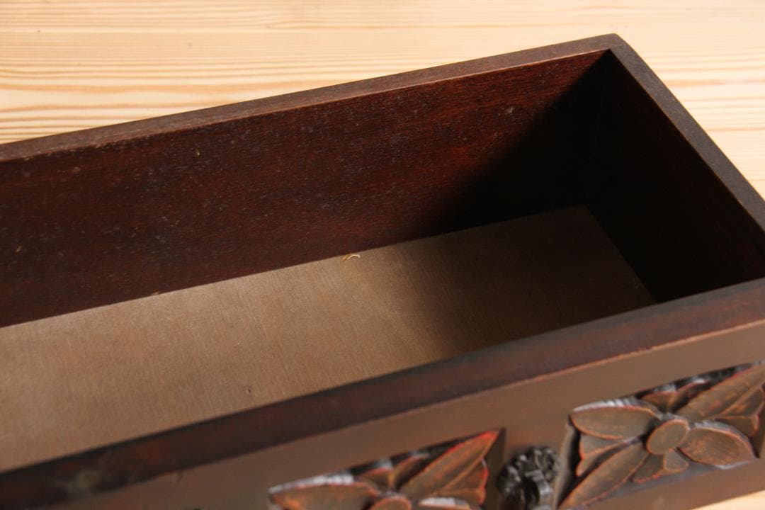 棚　飾り棚　小さめ　花台　飾り台　木製　彫刻　アンティーク　古道具