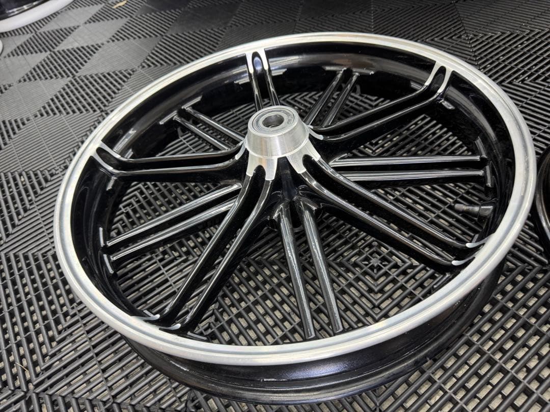 ハーレー　ブレイクアウト　純正ホイール　FXBRS 114