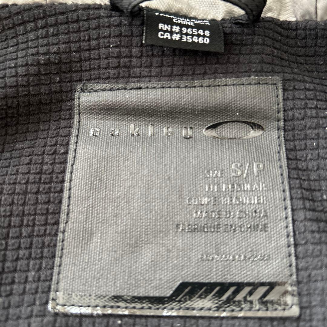 Oakley スノーボードジャケット　ブラック