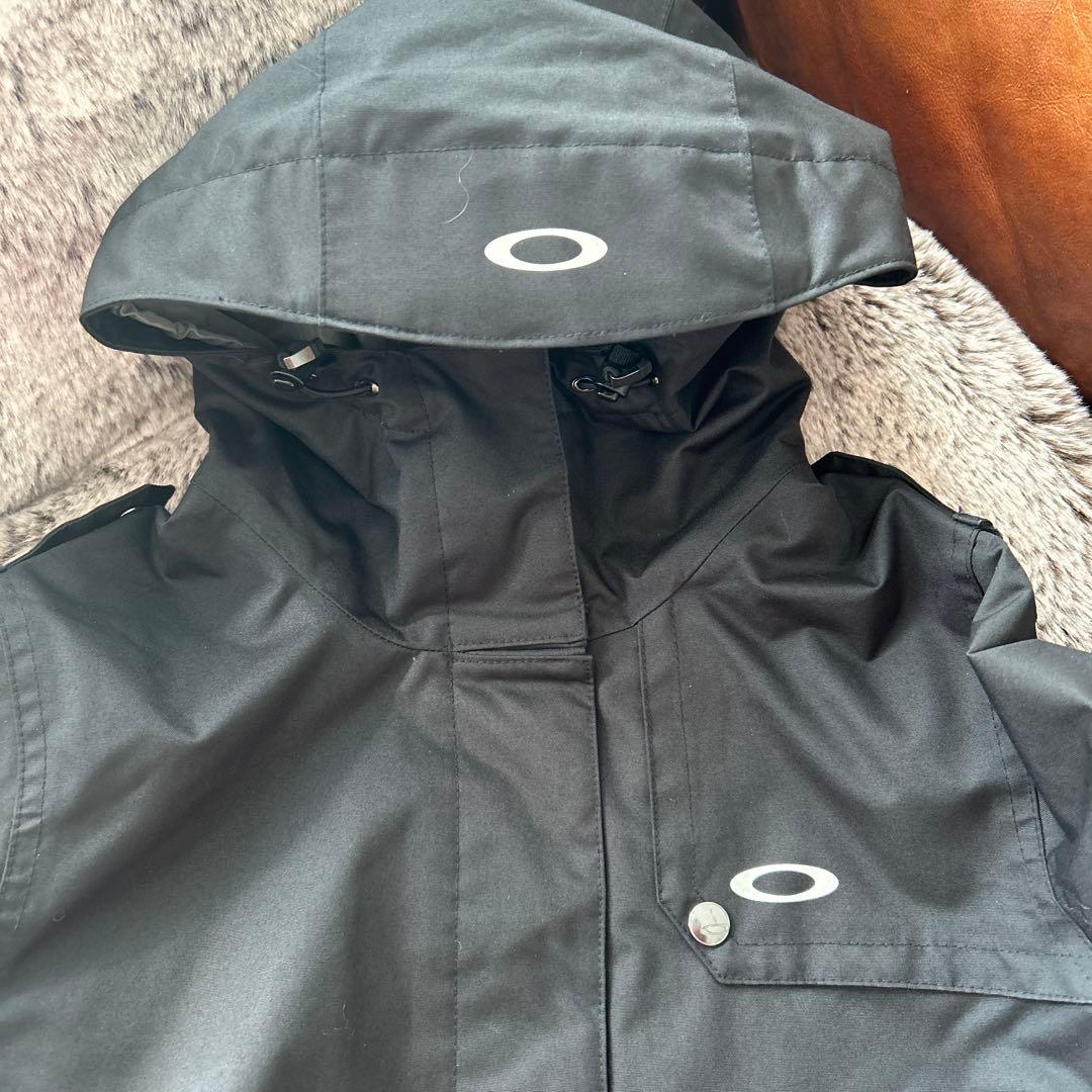 Oakley スノーボードジャケット　ブラック