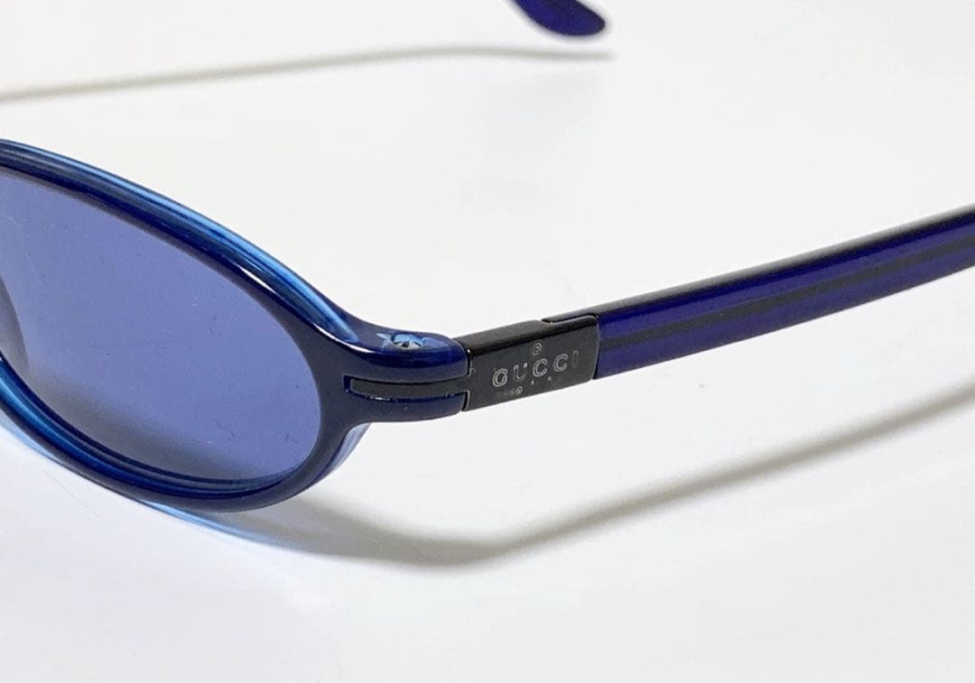 GUCCI ブルーサングラス ケース付き