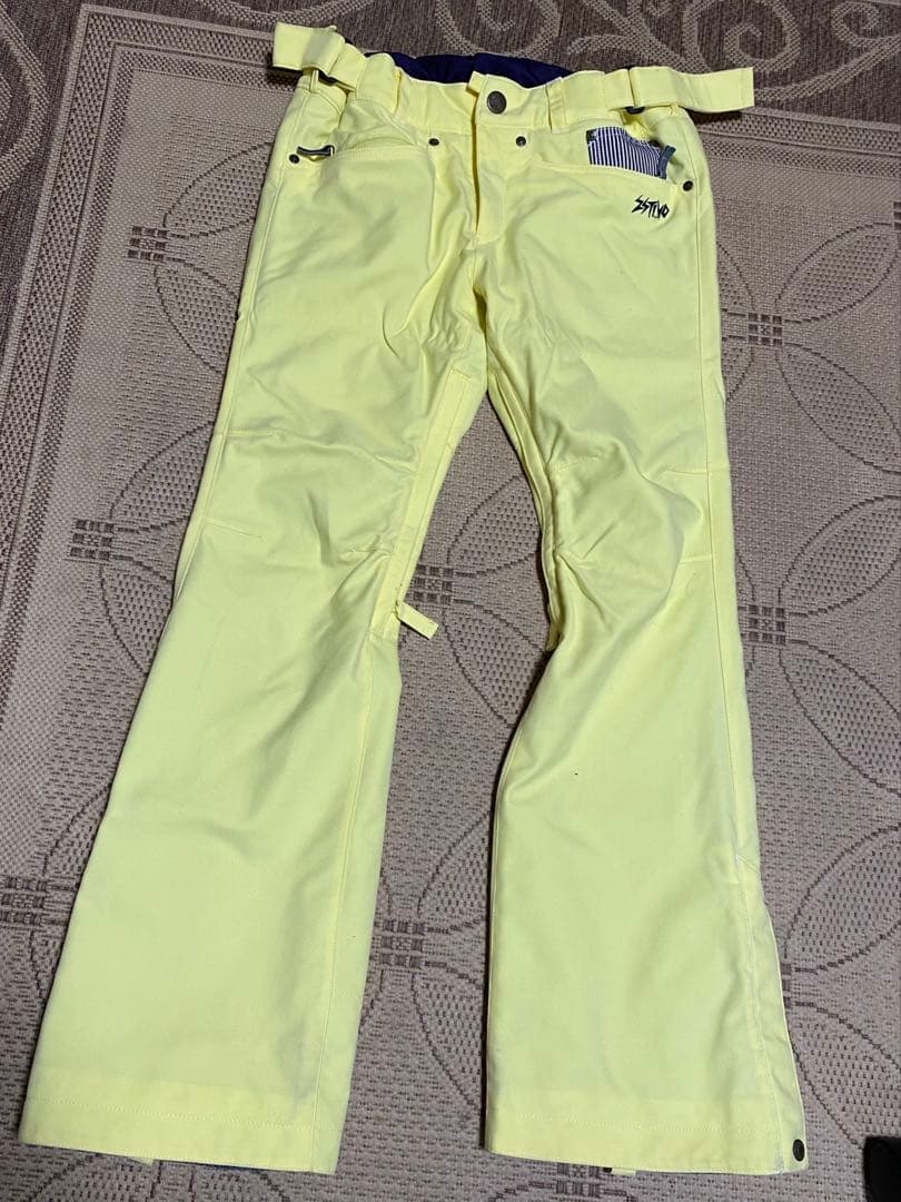 スノーボードウェアセット（ジャケット、パンツ、手袋）