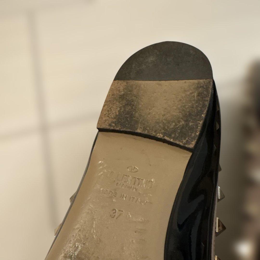 ヴァレンティノ VALENTINO スタッズ エナメルフラットシューズ 37