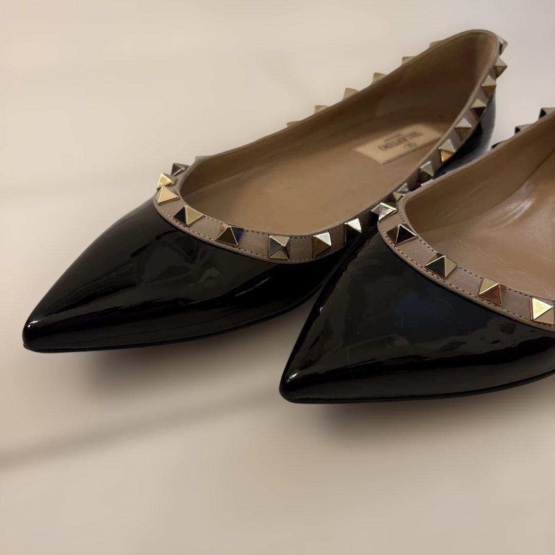ヴァレンティノ VALENTINO スタッズ エナメルフラットシューズ 37