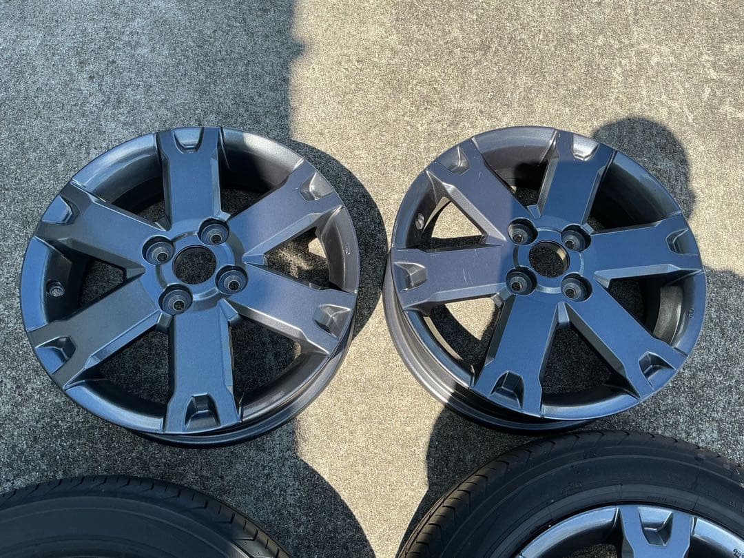 DAIHATSU タフト純正アルミホイール　タイヤ2本バリ山