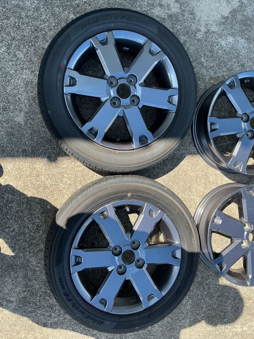 DAIHATSU タフト純正アルミホイール　タイヤ2本バリ山