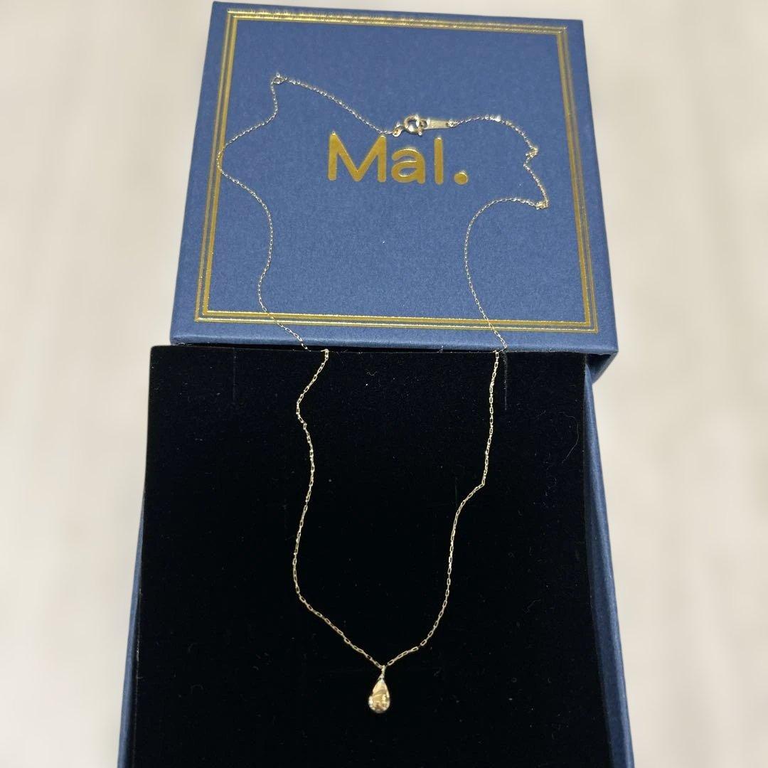 もも　お値下げ　新品未使用　k18 Mal. 雫型ネックレス