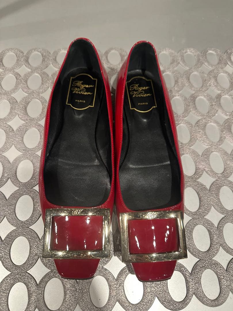 ロジェヴィヴィエ　バレエシューズ　37 赤