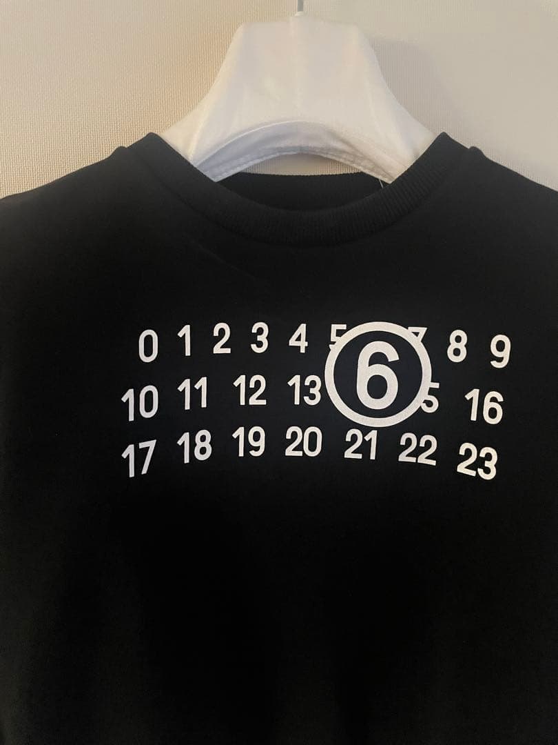 【新品未使用】 MM6 クロップド スウェット ブラック