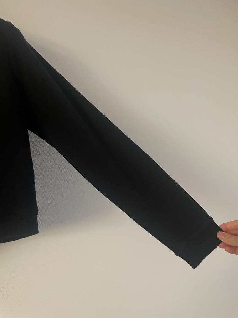 【新品未使用】 MM6 クロップド スウェット ブラック