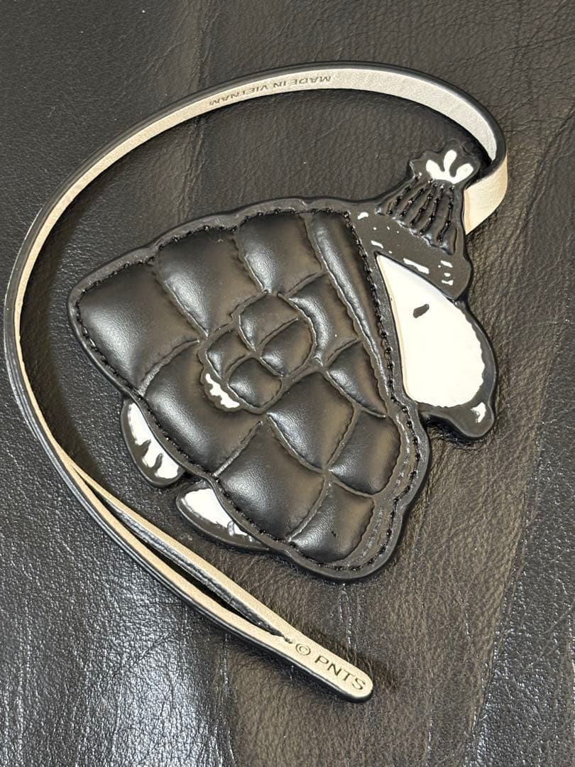 kate spade ピーナッツ パファー キーフォブ スヌーピー チャーム