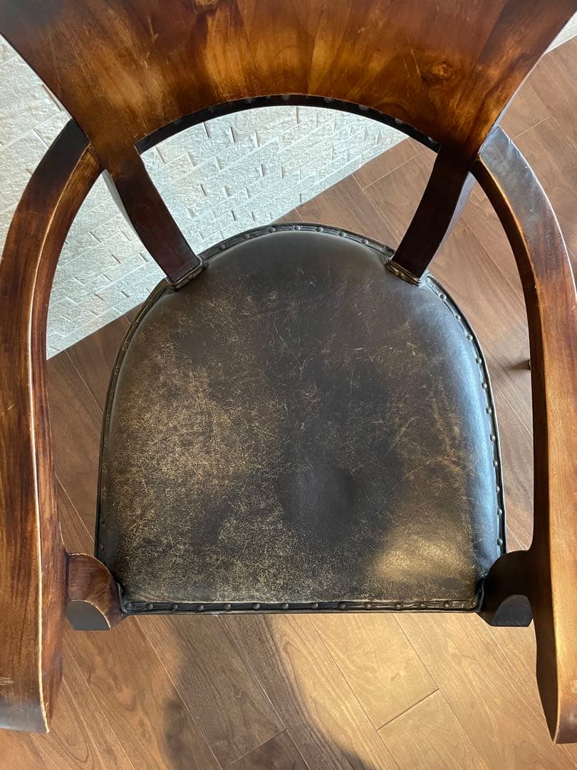 木製アームチェア レザー座面