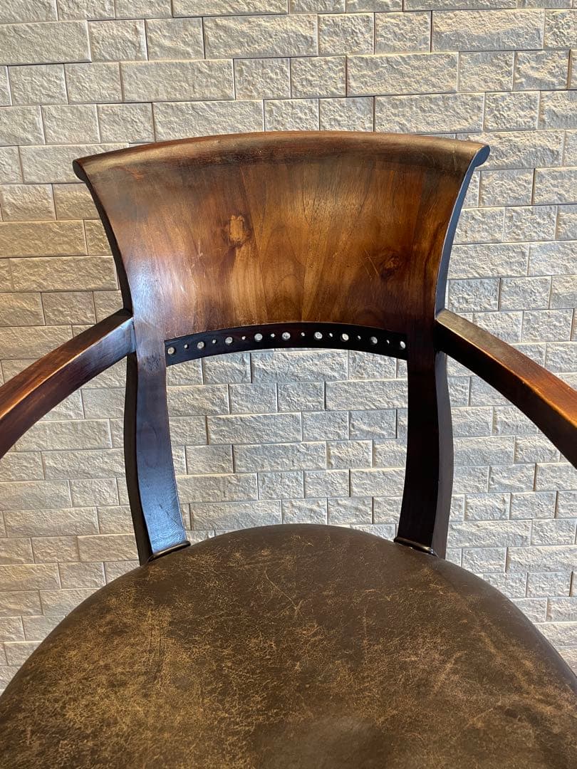 木製アームチェア レザー座面